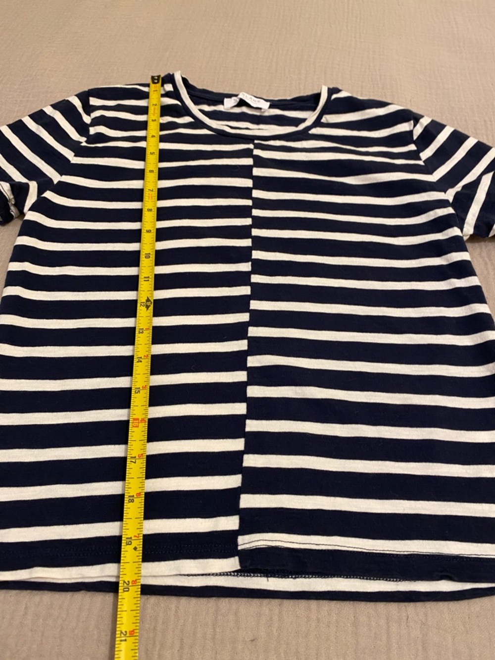 Everlane Navy and White Striped Tee. Size XS - Picture 4 of 7